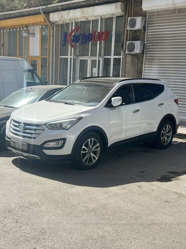 Hyundai: Hyundai Santa Fe: 2.4 l | 2013 il Krossover — 10