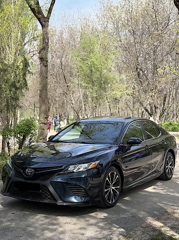 Toyota: Toyota Camry: 2018 г., 2.5 л, Автомат, Бензин, Седан — 2