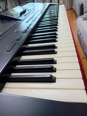 Sintezatorlar: Sintezator, Roland, İşlənmiş, Ünvandan götürmə, Ödənişli çatdırılma — 10