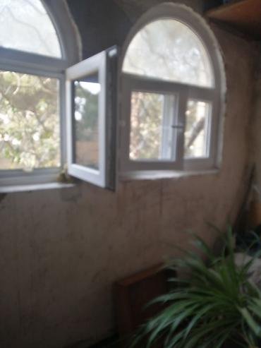 güneşli: Y. Günəşli qəs. 4 otaqlı Leninqrad layihə,hündür 1ci mərtəbədə işıqlı — 8