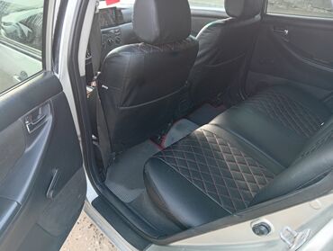 Toyota: Toyota Corolla: 2007 г., 1.6 л, Механика, Газ, Хэтчбэк — 6