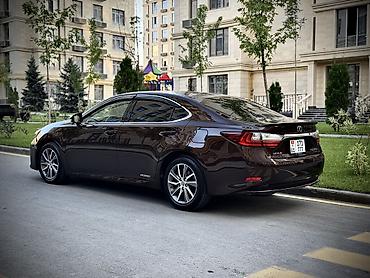 ешка 301: Lexus ES: 2017 г., 2.5 л, Вариатор, Гибрид, Седан — 5