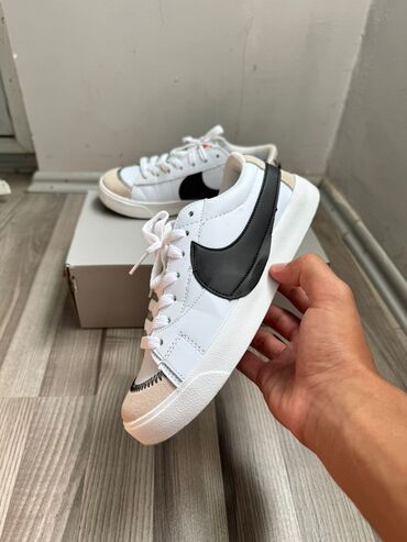 Nike, Ölçü: 38, rəng - Ağ, Yeni