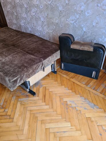 Divanlar: Di̇van-kravat, İşlənmiş, Açılan, Bazasız, Parça, Çatdırılma yoxdur — 9