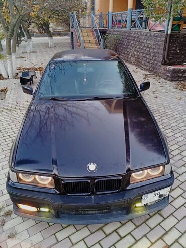 BMW: BMW 3 series: 2 l | 1997 il Sedan — 2