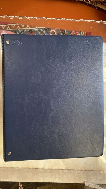 Qovluqlar və fayllar: Albom 71 ədə list və 76 ədəd milli, rus və xarici əskinaslar. Qiymət — 3