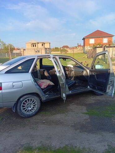 VAZ (LADA): LADA 2112 (hatchback), gümüşü rəng. - Kuzov: 5 qapılı, arxa spoylerli — 12