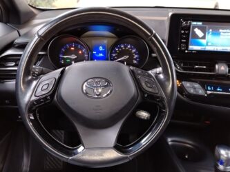 Toyota: Toyota C-HR: 2 l | 2018 il Hetçbek — 21