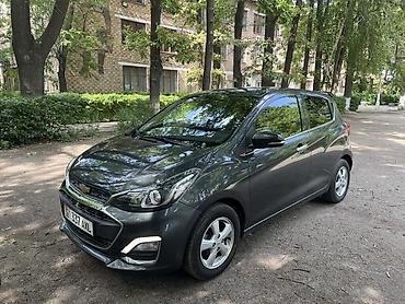 Продажа авто: Chevrolet Spark: 2019 г., 1 л, Автомат, Бензин, Хэтчбэк — 3