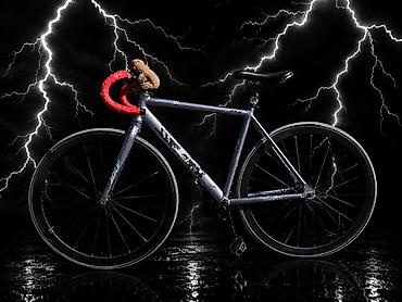 замки на велосипед: За 12:500 покупал каталься месяц Фикс-байк (fixed gear) с трековой — 2