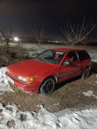 Mitsubishi: Mitsubishi Colt: 1991 г., 1.3 л, Механика, Бензин, Седан