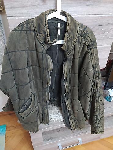 Пуховики и зимние куртки: Продаю шикарнаятеплая,новая,х/б куртка, производство Индия размер — 8