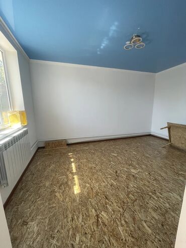 сколько стоит парковочное место: 20 м², 1 комната, Утепленный, Забор, огорожен