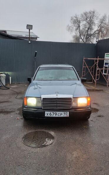 Mercedes-Benz: Mercedes-Benz E-Class: 1988 г., 2.3 л, Механика, Бензин, Седан