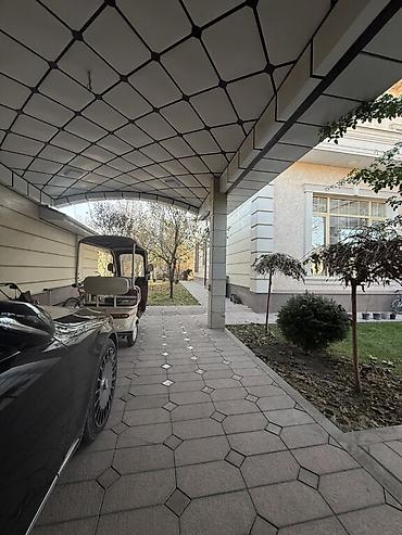 Продажа коттеджей и домов: 🔥 Продаётся добротный 2-этажный элитный дом в престижном районе! 📍 — 5