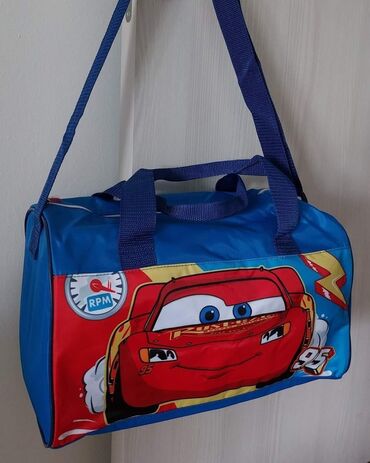 Ostale dečije stvari: Torba za trening i putovanja
Cena 1600 din
38*22 cm — 7