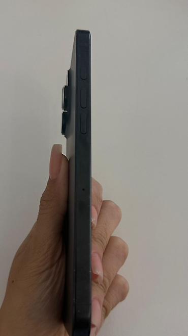 simes: IPhone 16 Pro Max, 256 GB, Qara, Simsiz şarj — 1