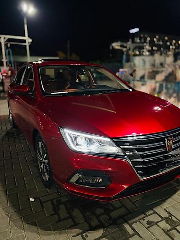 Roewe: Roewe i5: 2019 г., 1.5 л, Механика, Бензин — 2