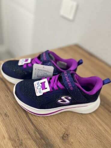 детская обувь для мальчиков бишкек: Детские кроссовки Skechers - Модель с удобной застёжкой-липучкой и