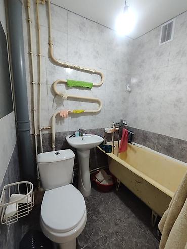 osh flat: 2 комнаты, 43 м², 6 мкр 104 серия, 3 этаж, Евроремонт — 6