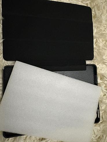 laptop stand: Planşet üçün qara rəngli qoruyucu örtük - Tip: maqnitli qatlanan — 2