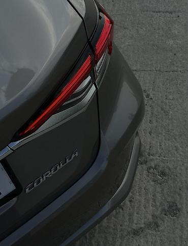 4 vd: Toyota Corolla: 2020 г., 1.8 л, Вариатор, Гибрид, Седан — 7