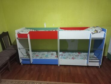 кровать для: Двухъярусная детская кровать, Б/у, ЛДСП, цвет - Коричневый