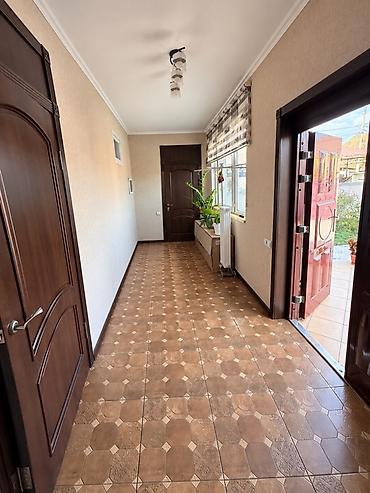пол дом бишкеке: 6 комнат и более, 250 м², 5 соток, Аламедин (ГЭС-2), Собственник — 4