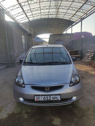 самая дешёвая машина в кыргызстане: Honda Jazz: 2004 г., 1.3 л, Механика, Бензин, Хэтчбэк