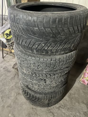 резина на бмв х5: Продам резину стояли на х5 R20 перед 275/40 Зад 315/35