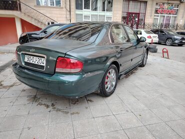 Hyundai: Hyundai Sonata: 2 l | 2001 il Sedan — 10
