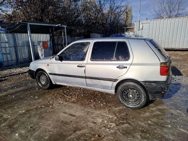 Volkswagen: Volkswagen Golf: 1993 г., 1.8 л, Механика, Бензин