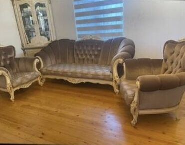 Ev üçün digər mebel: Korpusdarı yaxşı vəziyyətdədi Elandakı komodlar televizor altı və