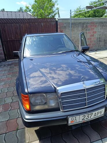 машина сервы: Mercedes-Benz W124: 1987 г., 2.3 л, Механика, Бензин, Седан