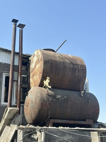 бесперебойное питание для газового котла: Продаю 3 везервуаров по 35000 с каждого. Промышленная котельная