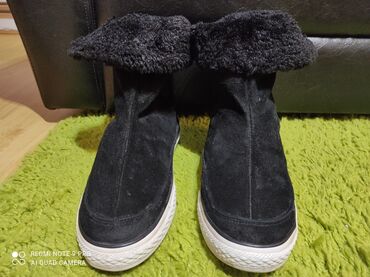 Gležnjače: Gležnjače, Converse, 42 — 2
