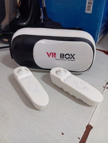 купить вр очки для телефона: VR BOX — очки виртуальной реальности для смартфона + 2 беспроводных