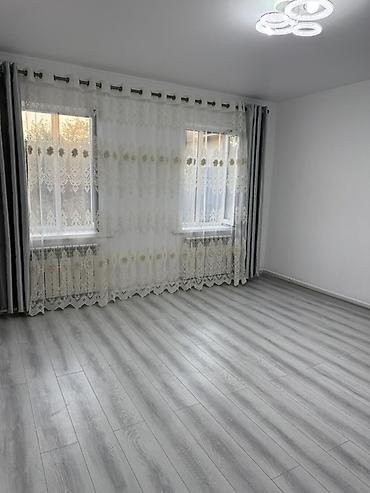 Дома: 50 м², 3 комнаты, Семейным — 2