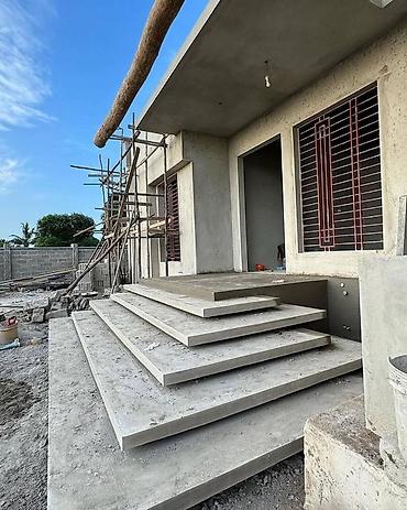 Бетонные лестницы: Бетонная лестница Для дома, Гарантия, Форма лестницы: Много-маршевая, Стиль: Хайтек — 9