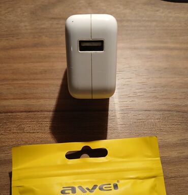 Şarj cihazları: Simsiz şarj cihazı Apple, 10 Vt — 5