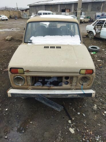 099 lada: VAZ (LADA) 4x4 Niva: 1.7 l | 1988 il 25000 km Sedan