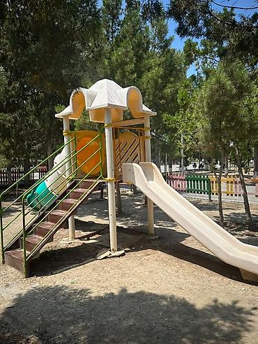 saxta baba satisi: Uşaq meydançası avadanlıqları komplekti — 1