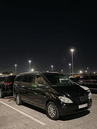 Mercedes-Benz: Mercedes‑Benz Vito – qara rəngli, uzun kuzovlu miniven — 5