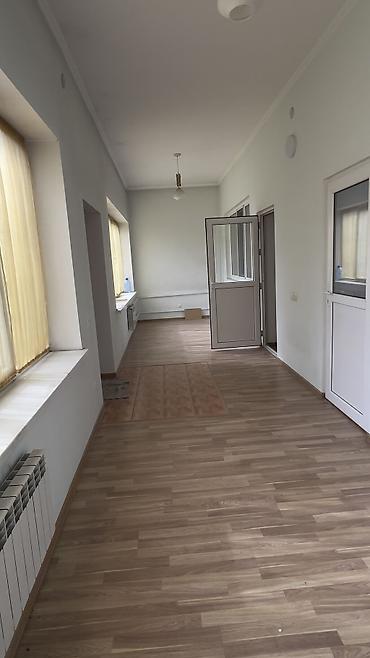 Долгосрочная аренда домов: 300 м², 6 комнат — 11