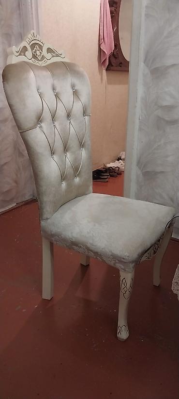 6 Ədəd oturacaq. Baha alnib. 250 manata .satilir unvan Sumqayıt