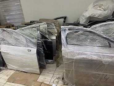 Avtomobil qapıları: Sağ arxa, Chevrolet eqonex malibu aviyo curuz, ABŞ — 9