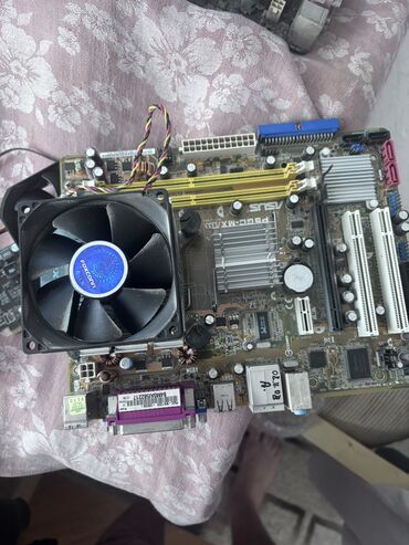 Ana platalar: Ana Platası Gigabyte Foxcon, İşlənmiş