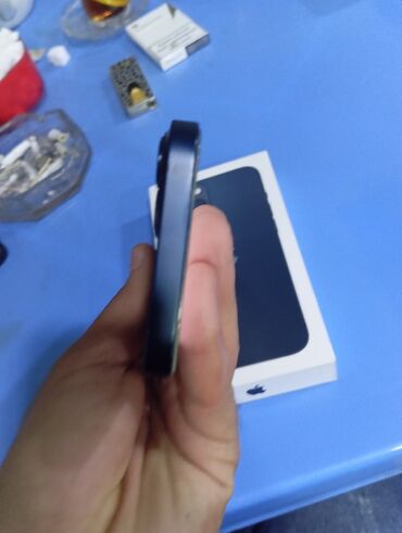 Apple iPhone: IPhone X, Gümüşü, Face ID — 12