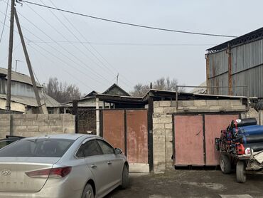 сдаю дом на длительный срок рядом просп жибек жолу бишкек: 65 м², 2 комнаты
