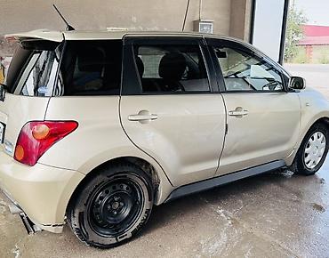 e klass: Toyota Ist: 2003 г., 1.5 л, Автомат, Бензин, Хэтчбэк — 3